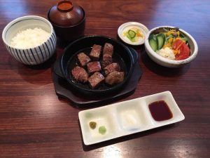 ステーキ　牛肉