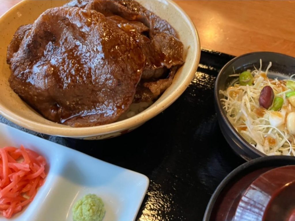 TBSのラヴィットで放送されました「伊勢肉の特上牛丼」3300円（税込）➀